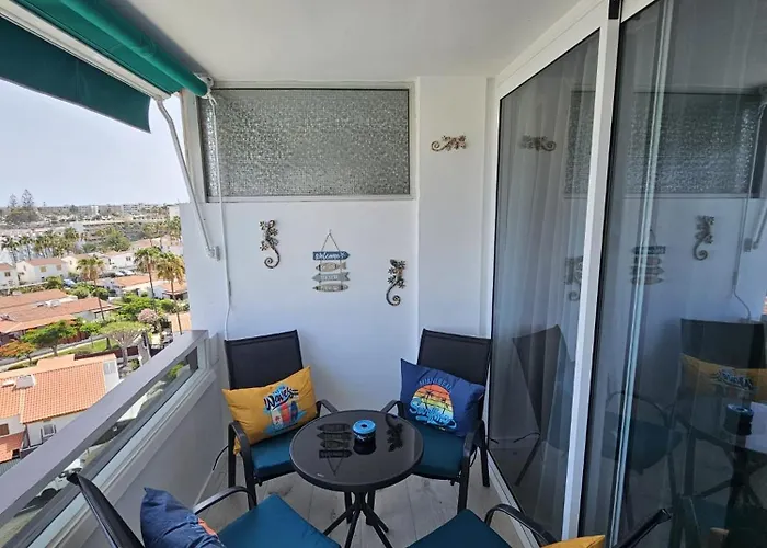 Dinas Koka Appartamento Playa del Inglés